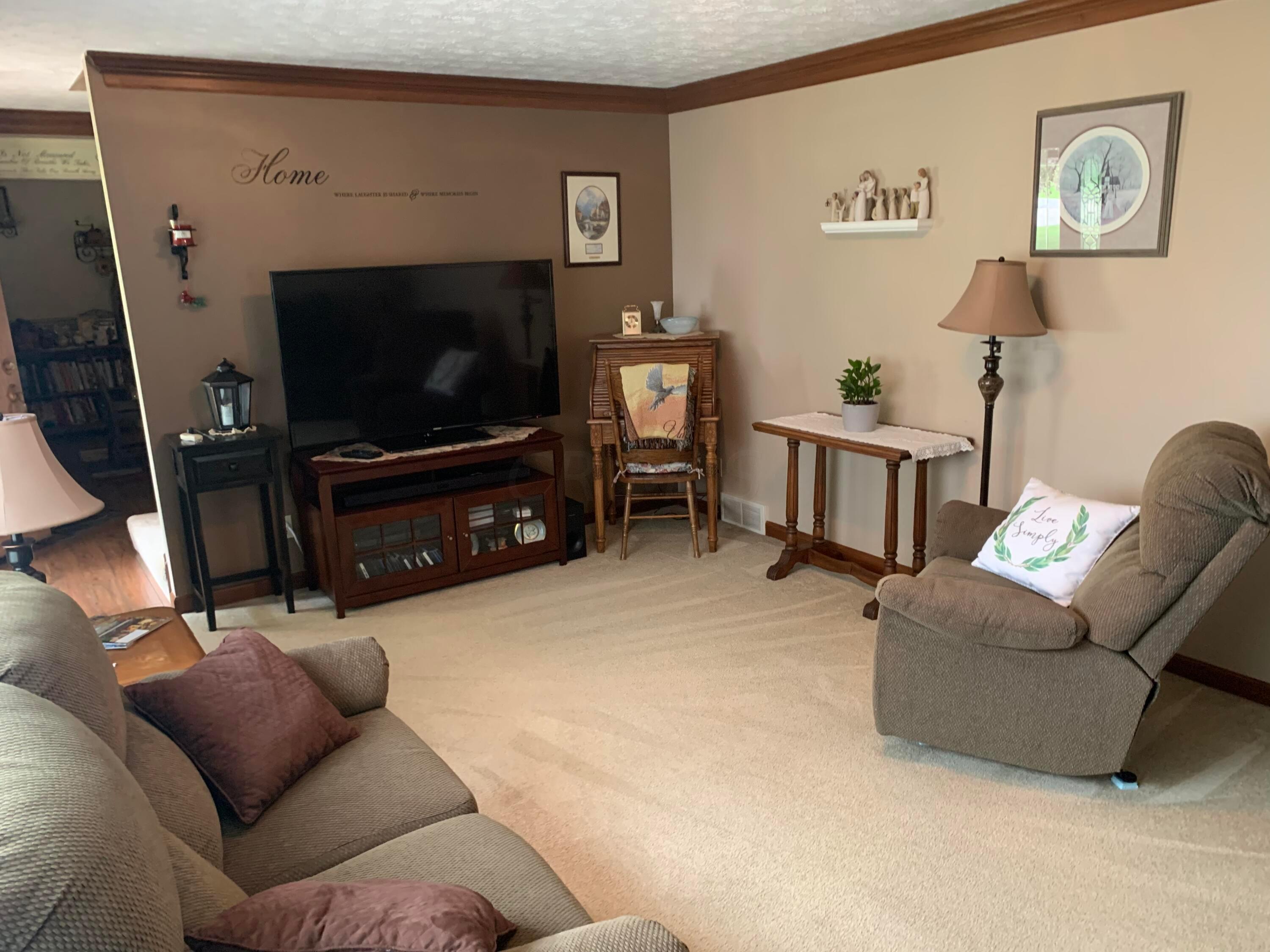 1885 Simpson Road London, OH 43140 - Photo 10 of 53 18EB94DB-9E62-4818-910D-C59B60AF0DAD