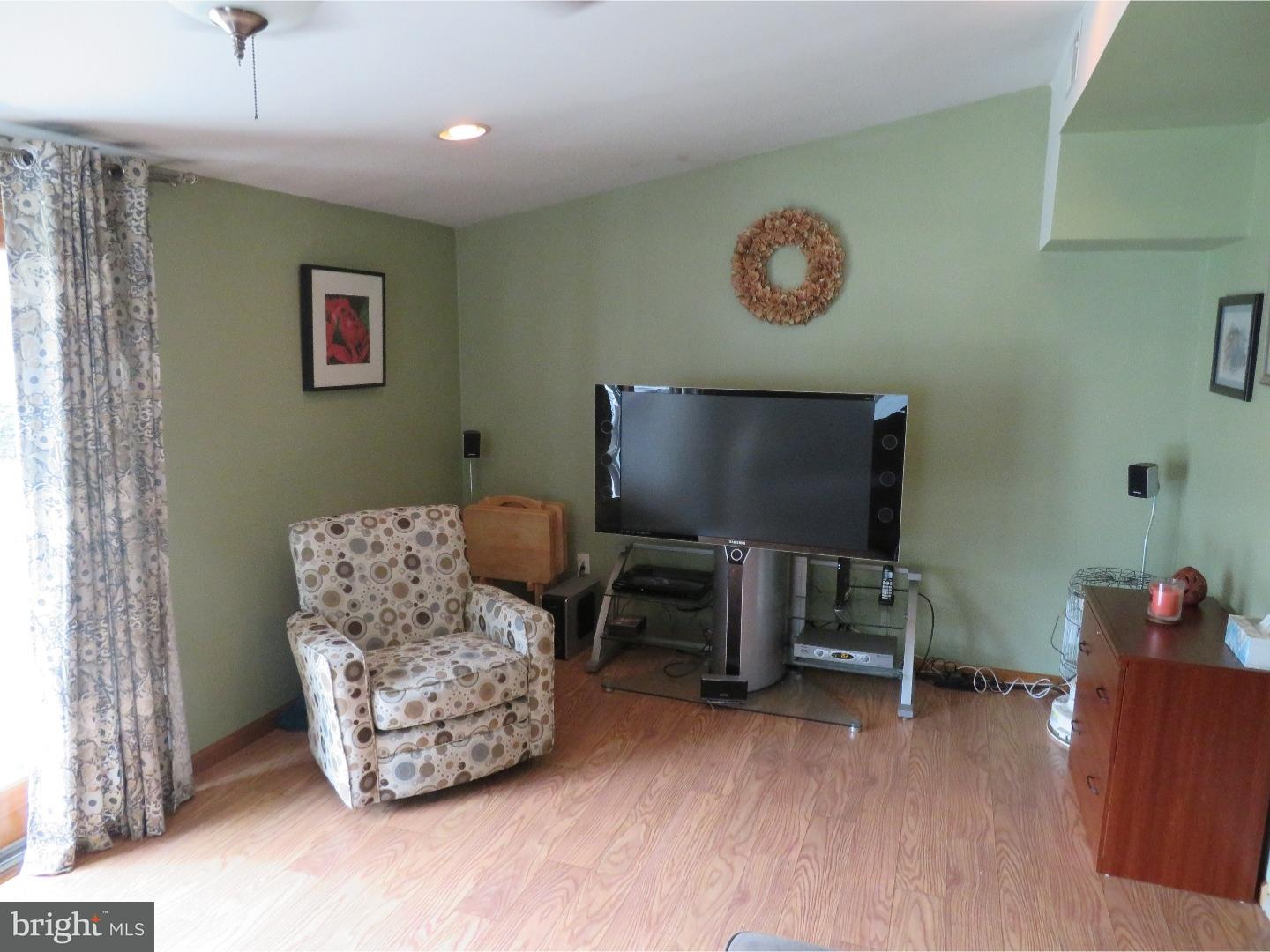 15 Hilltop Road Levittown, PA 19056 - Photo 14 of 25 Family Room