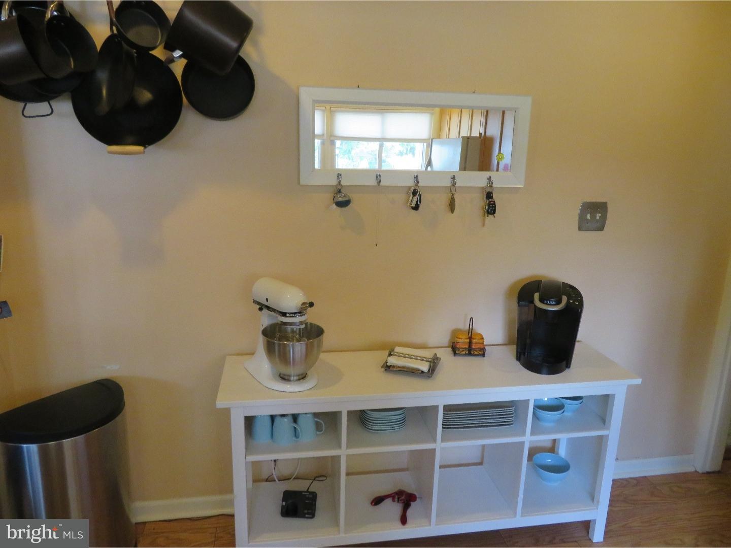 15 Hilltop Road Levittown, PA 19056 - Photo 5 of 25 Kitchen