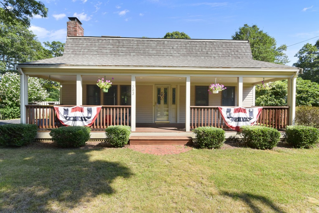 293 South Sandwich Road Mashpee, MA 02649 - Photo 1 of 30