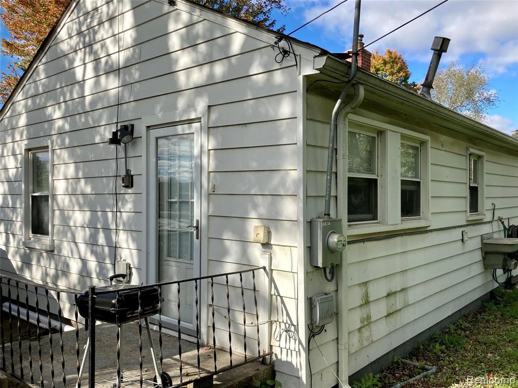 4215 Hannan Road Wayne, MI 48184 - Photo 24 of 33