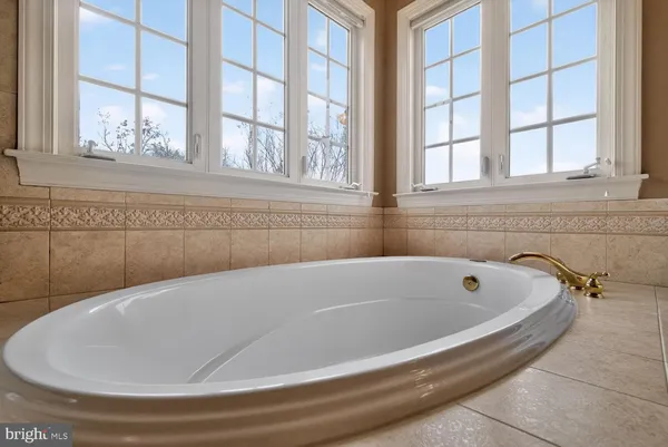 $1,399,990 | 401 Hilton Head Court, Ashton, MD 20861