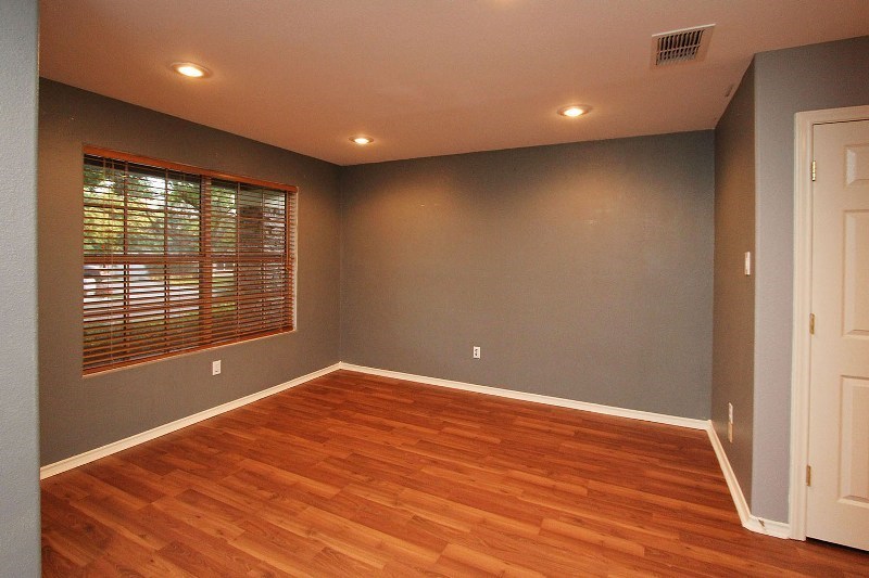 2143 Lima Loop Laredo, TX 78045 - Photo 3 of 20 Gallery Image 3