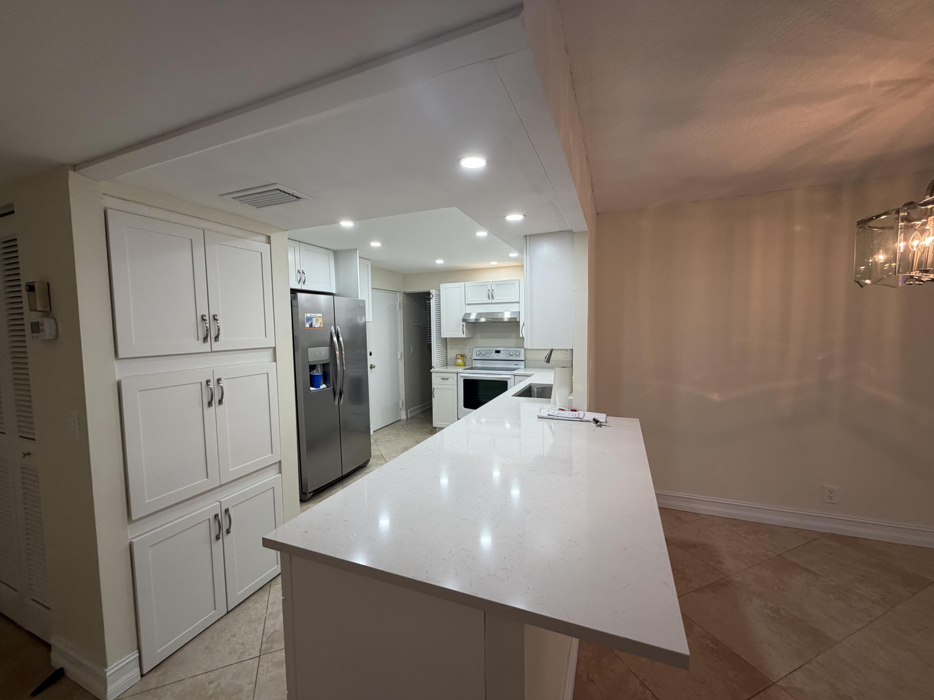 6000 Northwest 2nd Avenue, Unit 439 Boca Raton, FL 33487 - Photo 1 of 15 New Kitchen