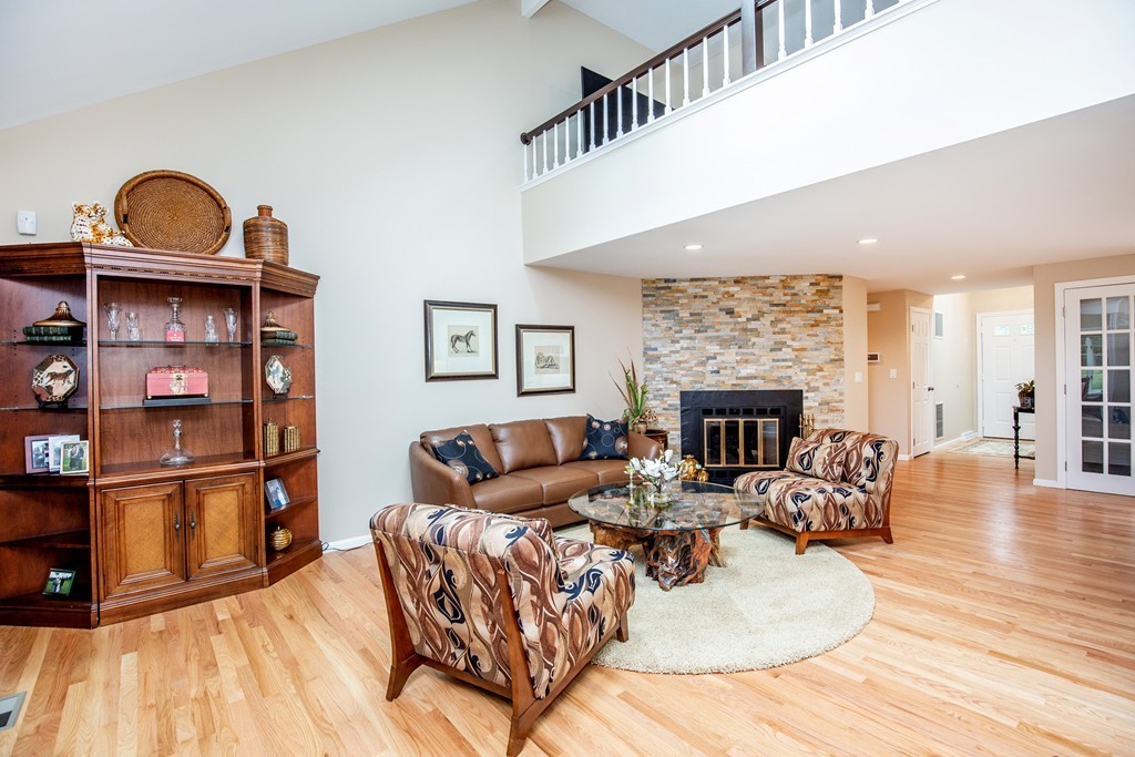 28 Fuller Pond Road, Unit 28 Middleton, MA 01949 - Photo 5 of 24 Gallery Image 5