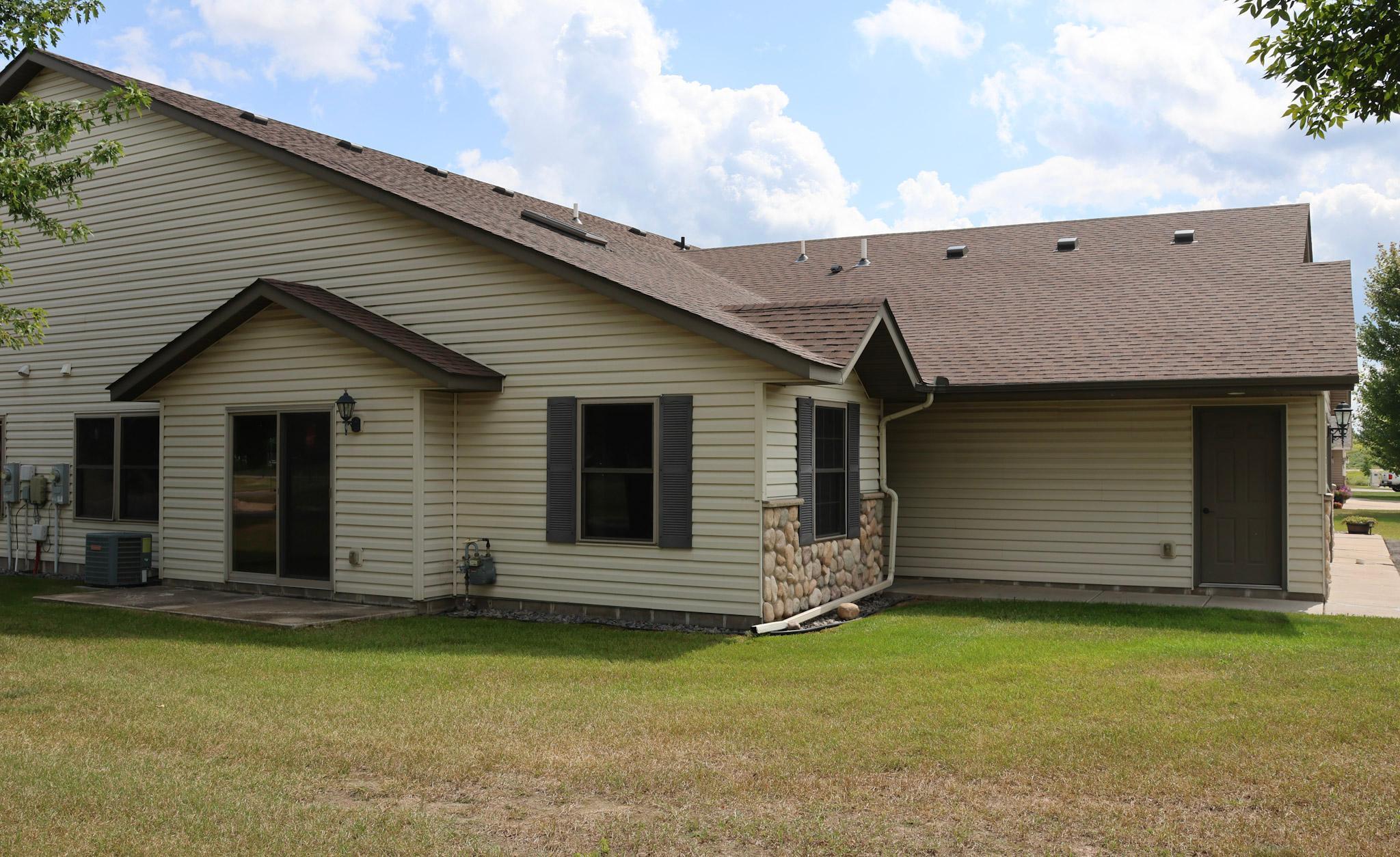 811 Stonehaven Path Milaca, MN 56353 - Photo 3 of 9