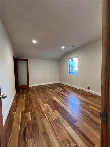 $7,000 | 14656 Hesby Street, Sherman Oaks, CA 91403