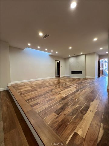 $7,000 | 14656 Hesby Street, Sherman Oaks, CA 91403