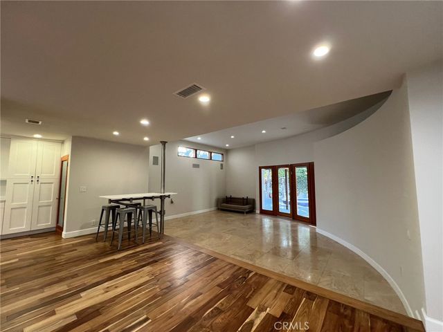 $7,000 | 14656 Hesby Street, Sherman Oaks, CA 91403