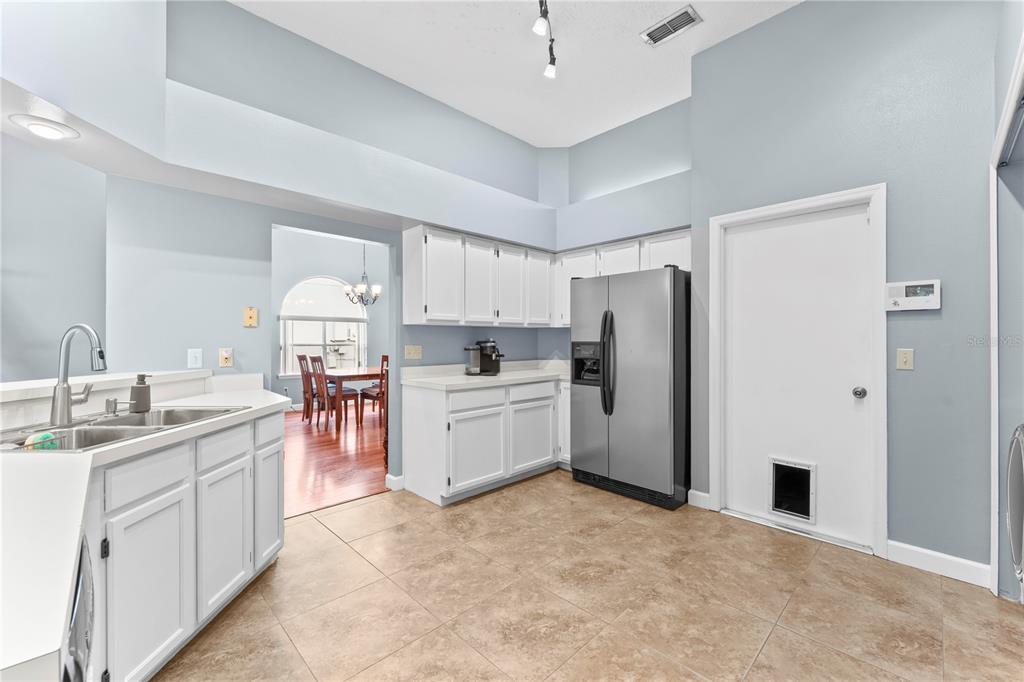 2811 Ripton Court Orlando, FL 32835 - Photo 23 of 46
