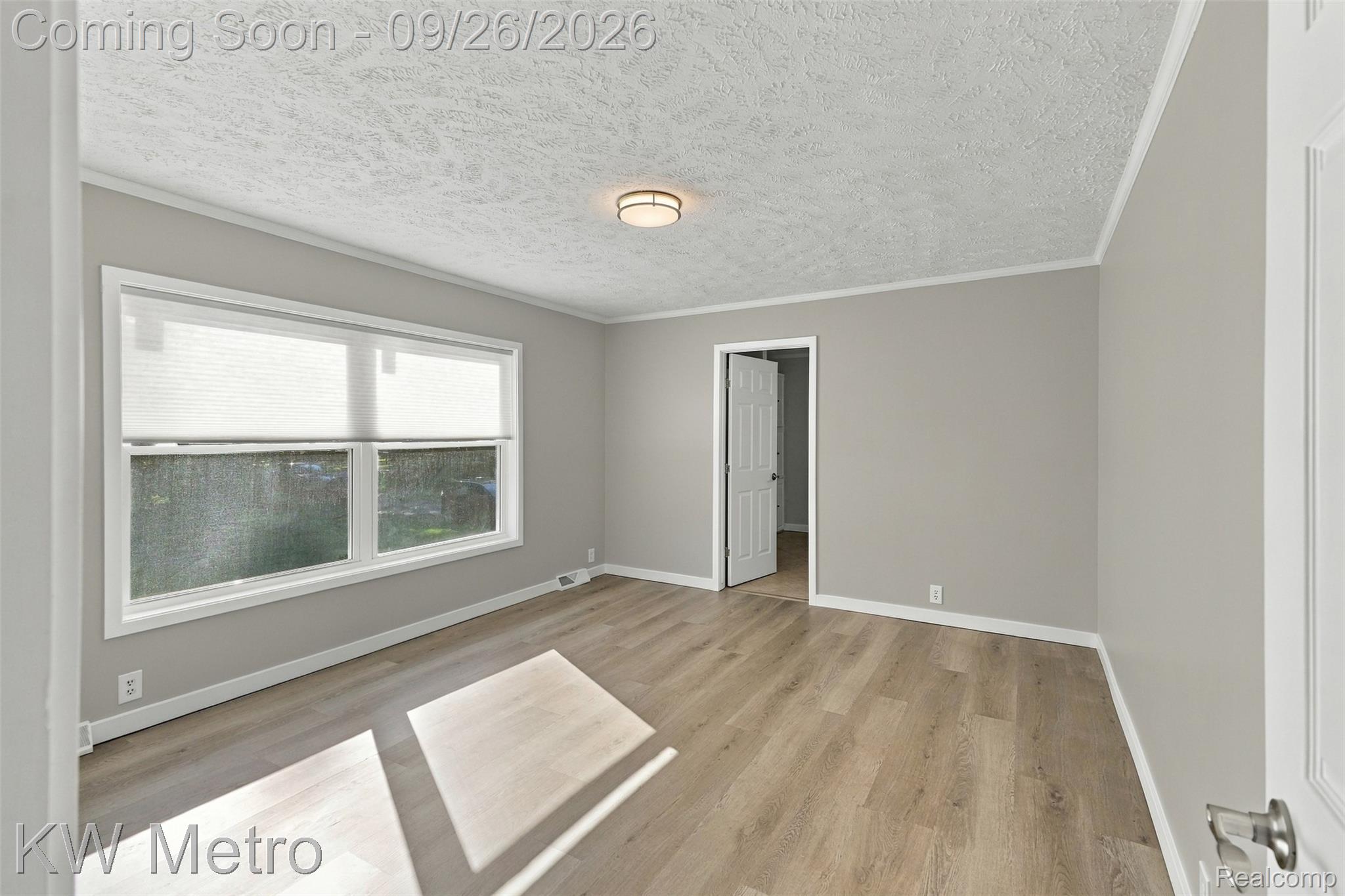 6745 Robb Road Fowlerville, MI 48836 - Photo 23 of 43 Spacious Primary Bedroom w/Ensuite Bath & Walk-In Closet