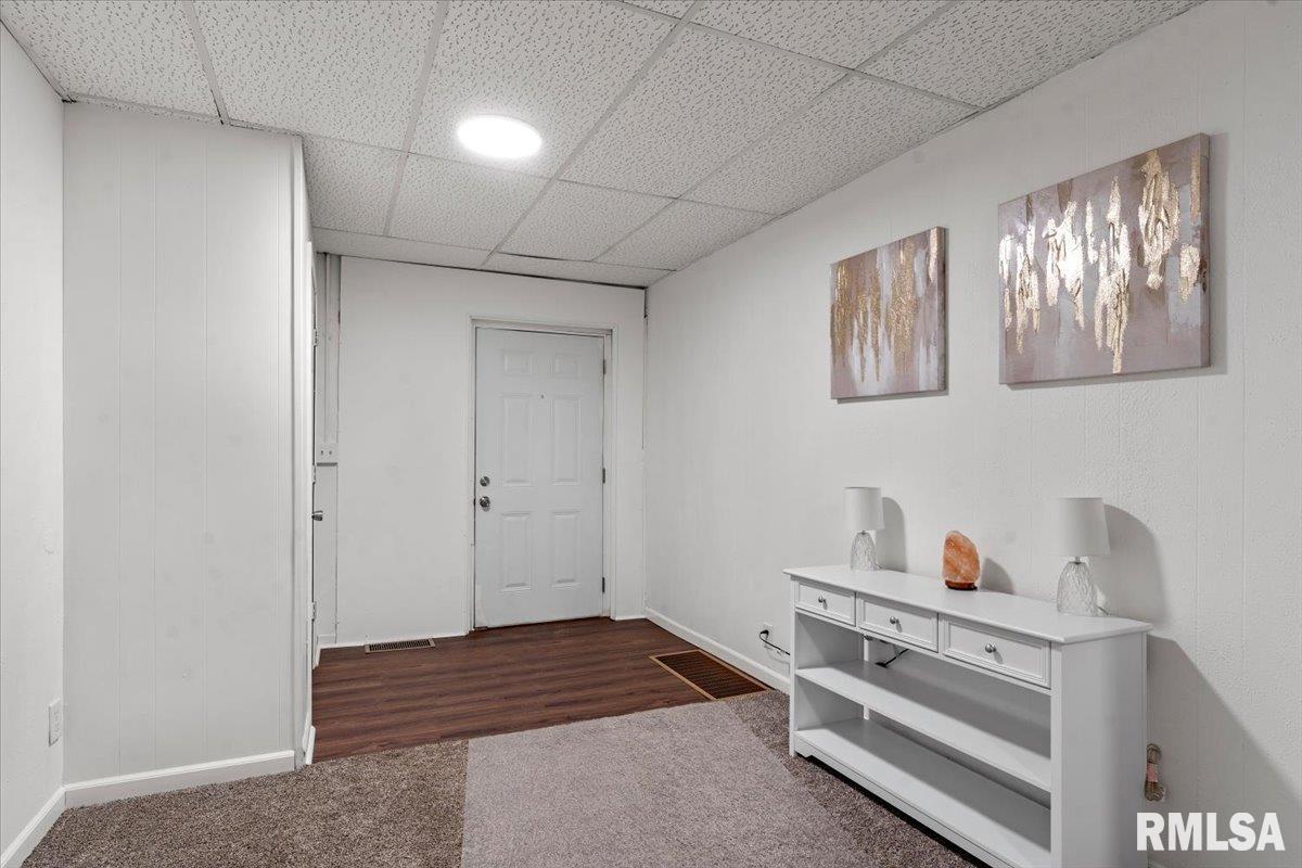 1235 North 8th Street Springfield, IL 62702 - Photo 4 of 19