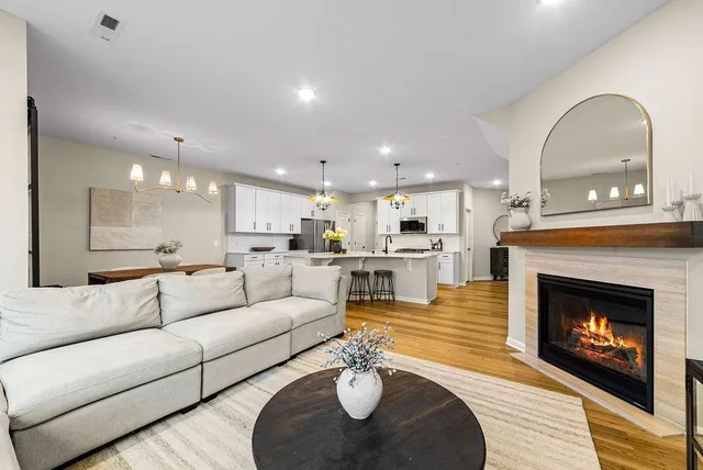 $435,000 | 9652 4th St Lane North, Lake Elmo, MN 55042