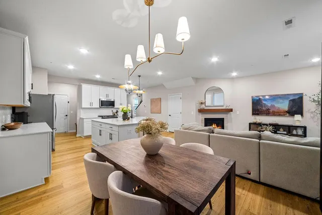 $435,000 | 9652 4th St Lane North, Lake Elmo, MN 55042