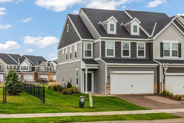 $435,000 | 9652 4th St Lane North, Lake Elmo, MN 55042