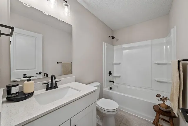 $435,000 | 9652 4th St Lane North, Lake Elmo, MN 55042