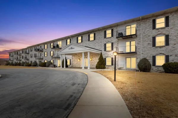 $149,000 | 125 North University Drive, Unit 108, West Bend, WI 53095