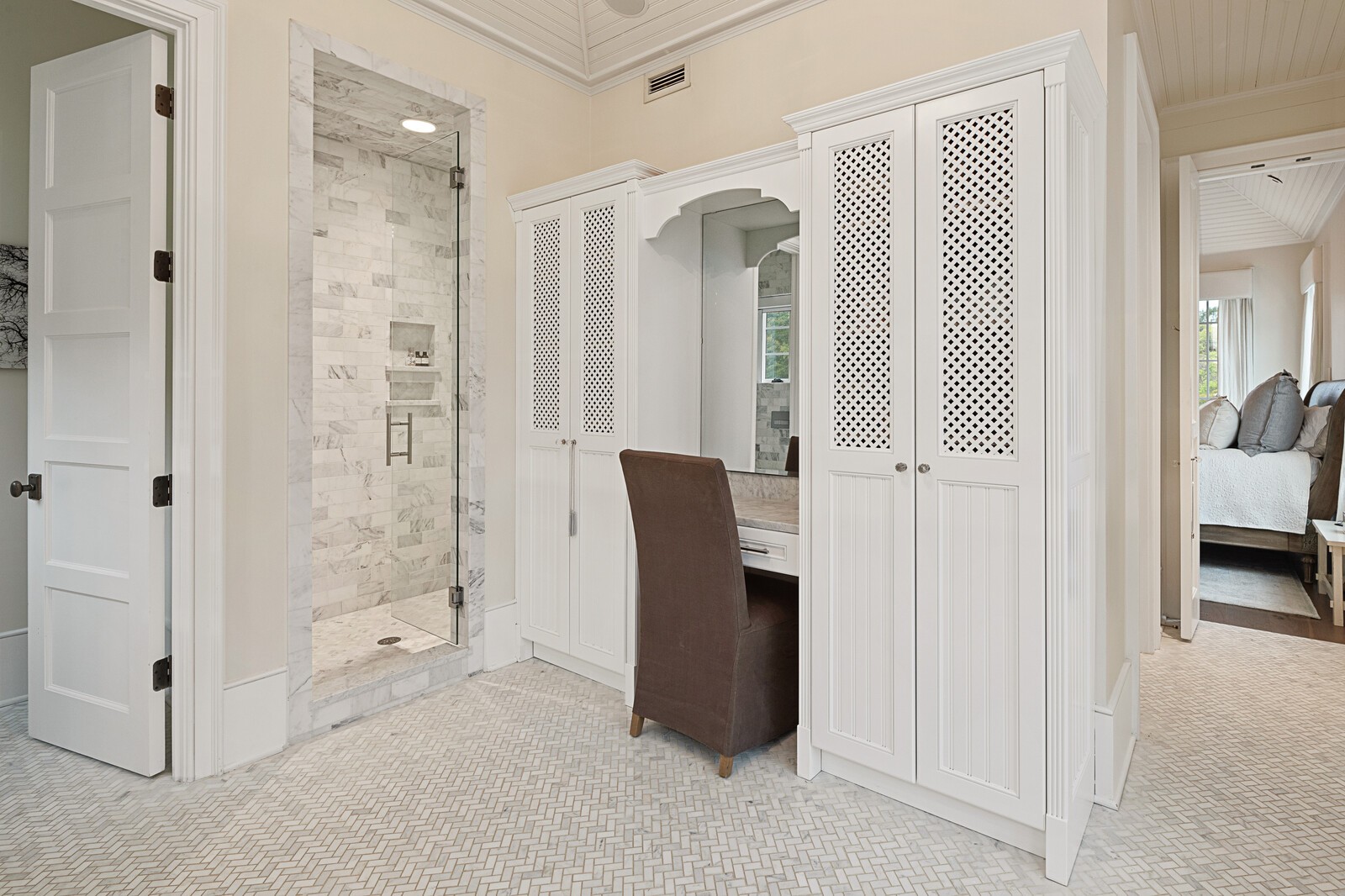 3377 Bailey Road Franklin, TN 37064 - Photo 42 of 49 a view of a bathroom with a shower and closet