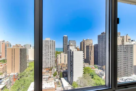 $1,350,000 | 1 East Schiller Street, Unit PHW, Chicago, IL 60610