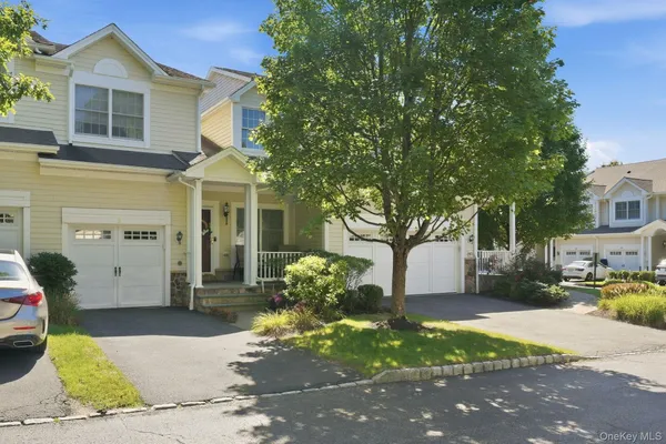 $765,000 | 3 Baltusrol Court, Cortlandt Manor, NY 10567