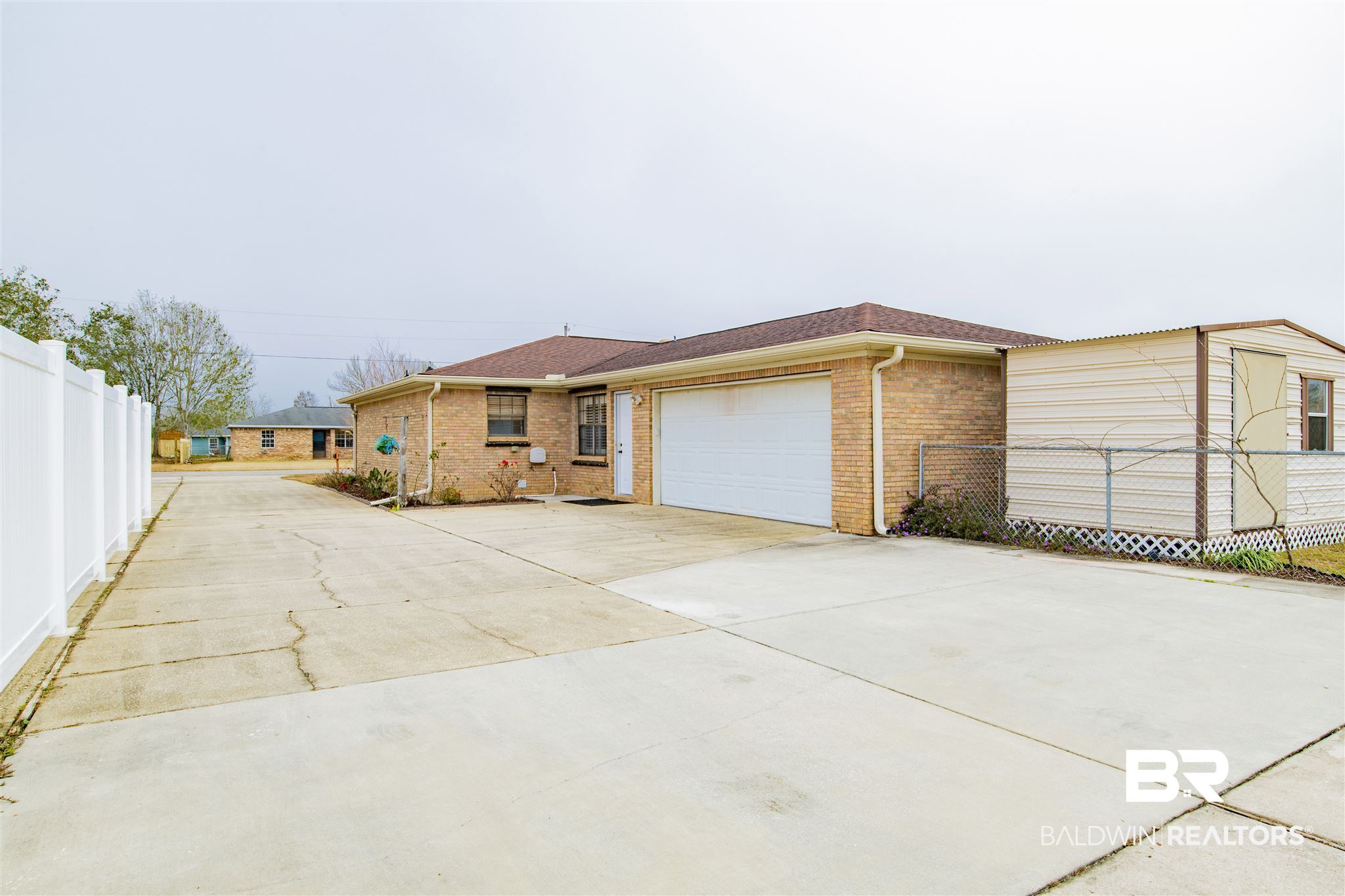 507 Ariel Avenue Foley, AL 36535 - Photo 24 of 26 Loads of parking space!