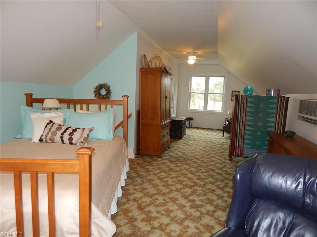 206 Tom Jones Road Ararat, NC 27007 - Photo 13 of 26 Gallery Image 13