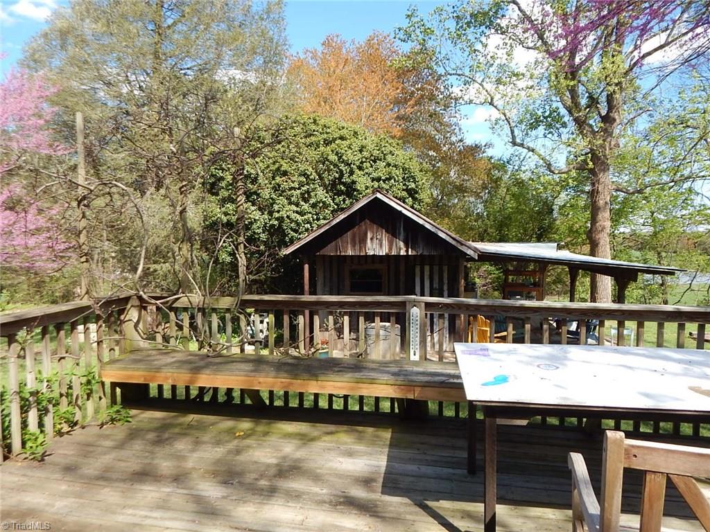 206 Tom Jones Road Ararat, NC 27007 - Photo 14 of 26 Gallery Image 14
