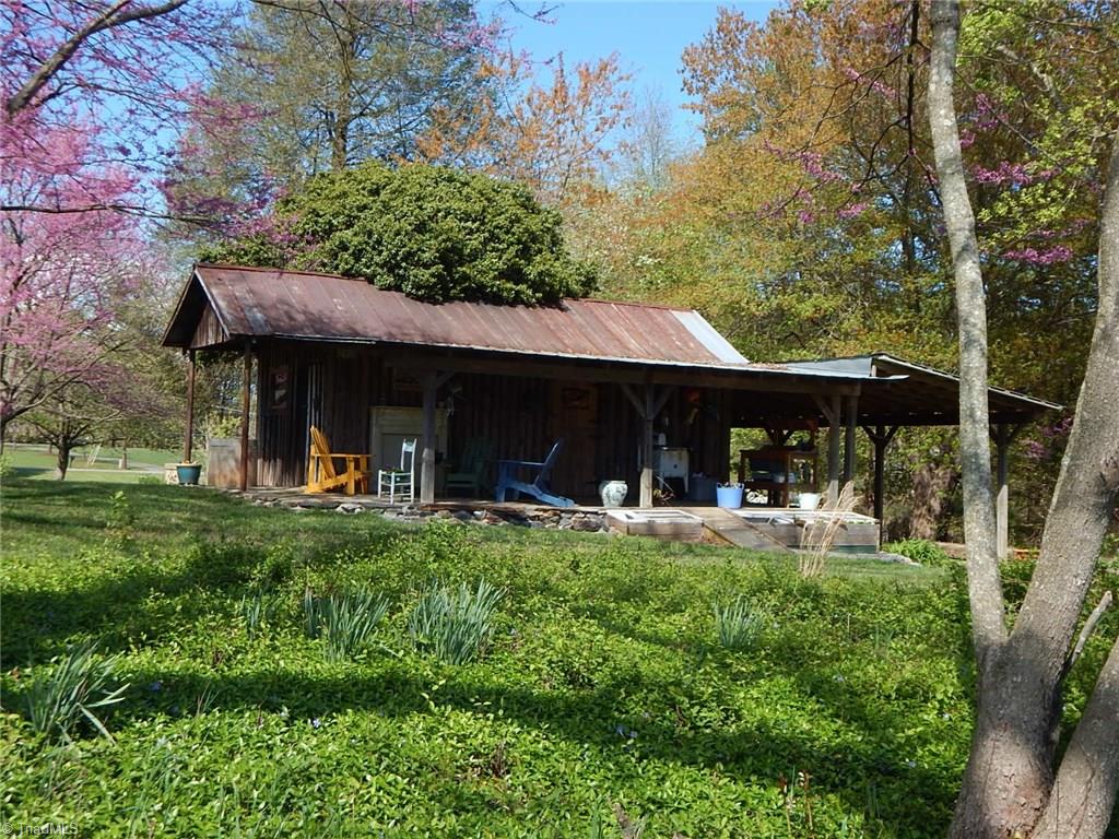 206 Tom Jones Road Ararat, NC 27007 - Photo 20 of 26 Gallery Image 20