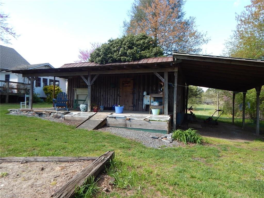 206 Tom Jones Road Ararat, NC 27007 - Photo 21 of 26 Gallery Image 21