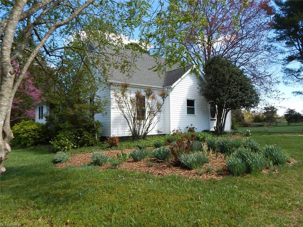 206 Tom Jones Road Ararat, NC 27007 - Photo 24 of 26 Gallery Image 24