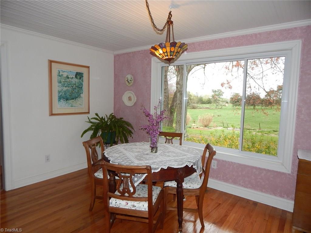 206 Tom Jones Road Ararat, NC 27007 - Photo 8 of 26 Gallery Image 8
