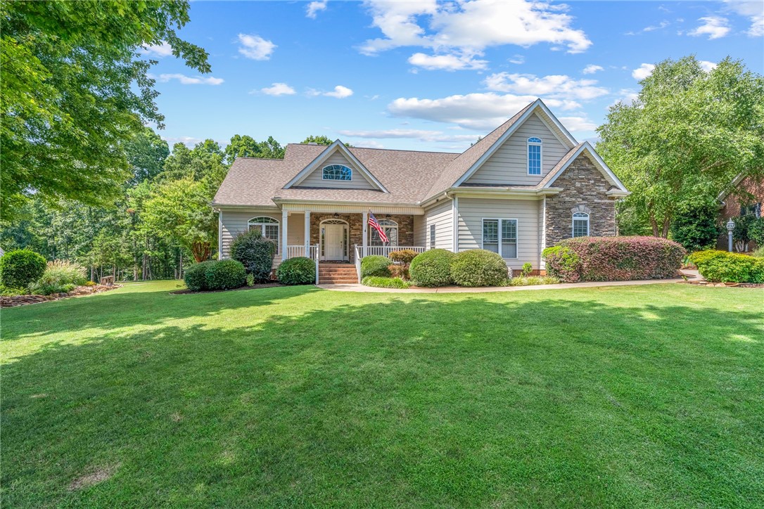 4001 Turnberry Loop Seneca, SC 29678 - Photo 1 of 50 Gallery Image 1