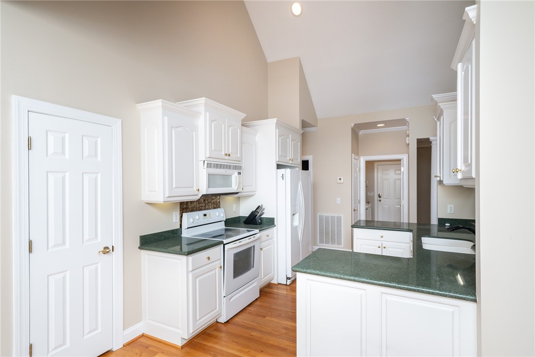 4001 Turnberry Loop Seneca, SC 29678 - Photo 17 of 50 Gallery Image 17