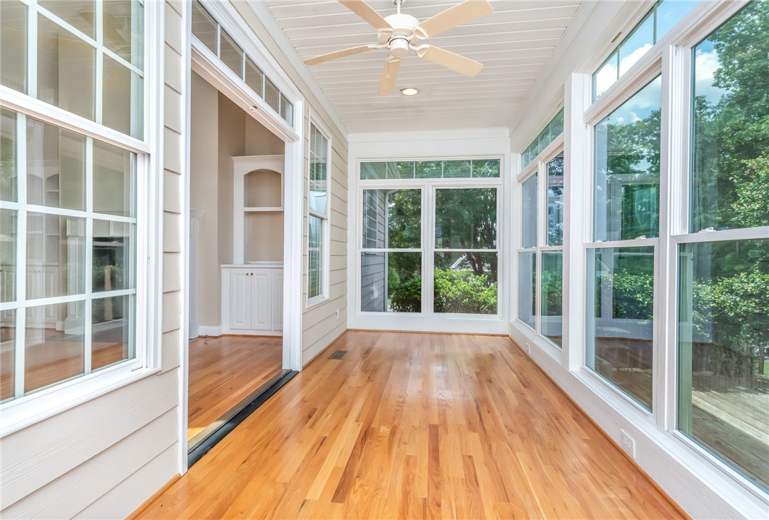 4001 Turnberry Loop Seneca, SC 29678 - Photo 9 of 50 Gallery Image 9