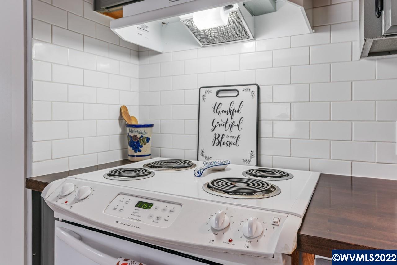9195 Portland Road Northeast, Unit 37 Salem, OR 97305 - Photo 9 of 15