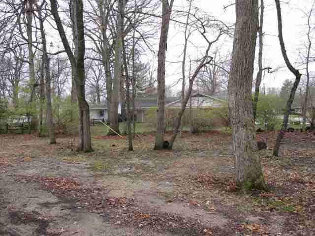 527 North Shellbark Road Muncie, IN 47304 - Photo 3 of 9