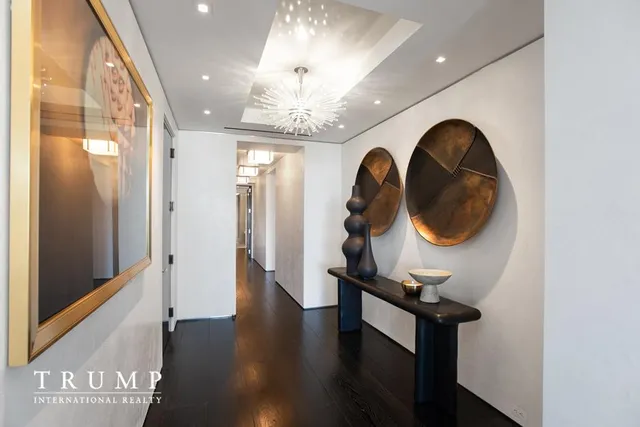 $11,950,000 | 1 Central Park West, Unit 39G | Upper West Side