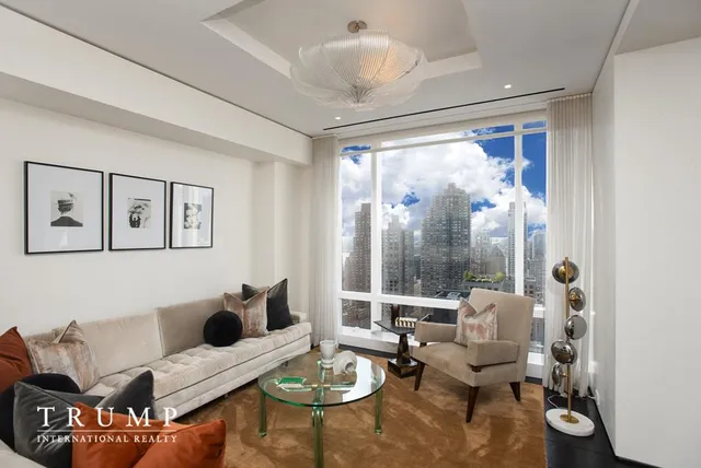 $11,950,000 | 1 Central Park West, Unit 39G | Upper West Side