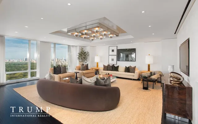 $11,950,000 | 1 Central Park West, Unit 39G | Upper West Side