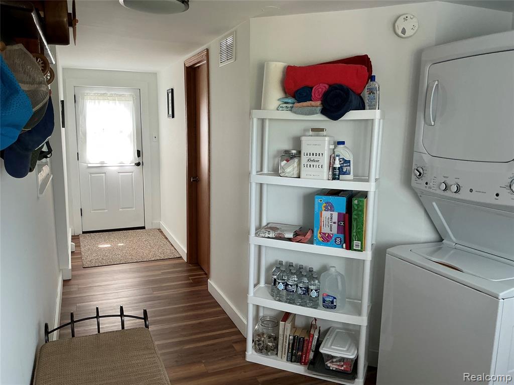 1724 Maple Road Sebewaing, MI 48759 - Photo 8 of 23