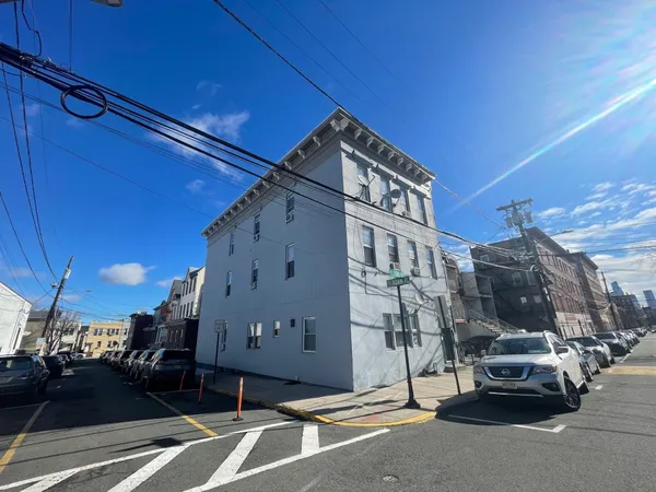 $1,500 | 2500 Adam Place, Unit 102, Union City, NJ 07087