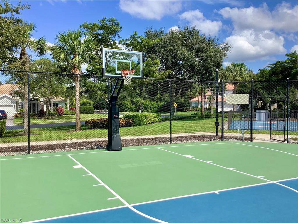 16105 Parque Lane Naples, FL 34110 - Photo 30 of 34 a view of a basketball court
