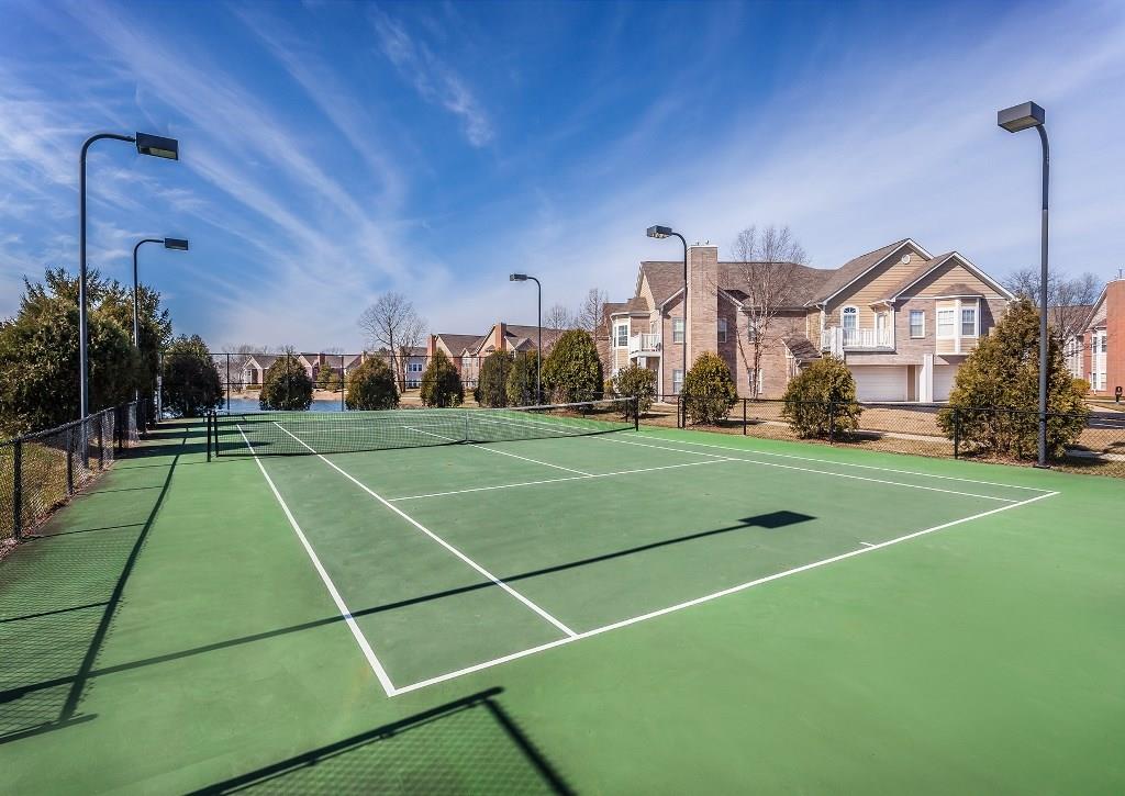 1072 Falcon Ridge Indianapolis, IN 46280 - Photo 14 of 16