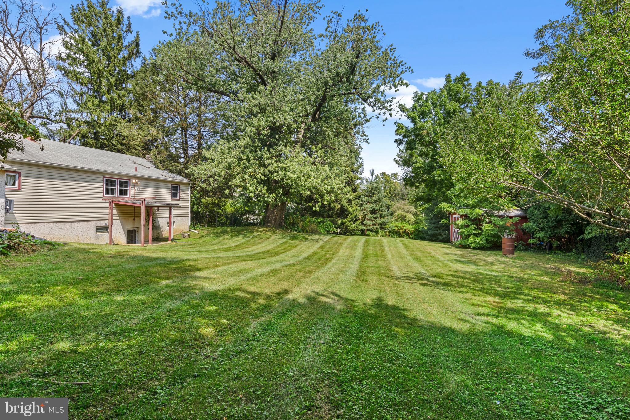 239 West Knowlton Road Aston, PA 19014 - Photo 11 of 32