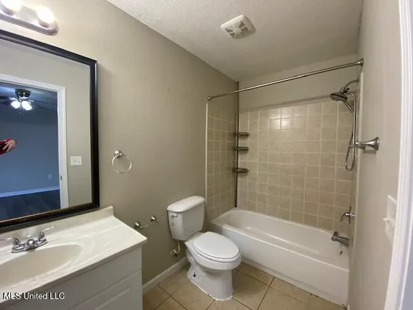 $1,150 | 3101 20th Avenue, Unit B, Gulfport, MS 39501