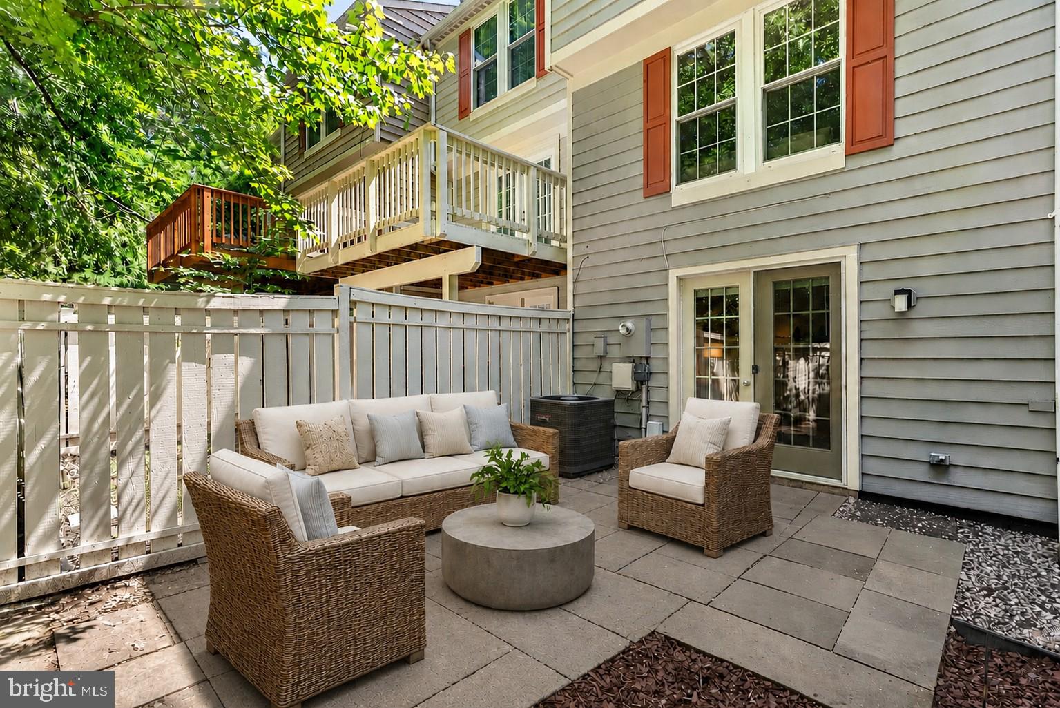 11908 Fieldthorn Court Reston, VA 20194 - Photo 32 of 47 Photo has been virtually staged