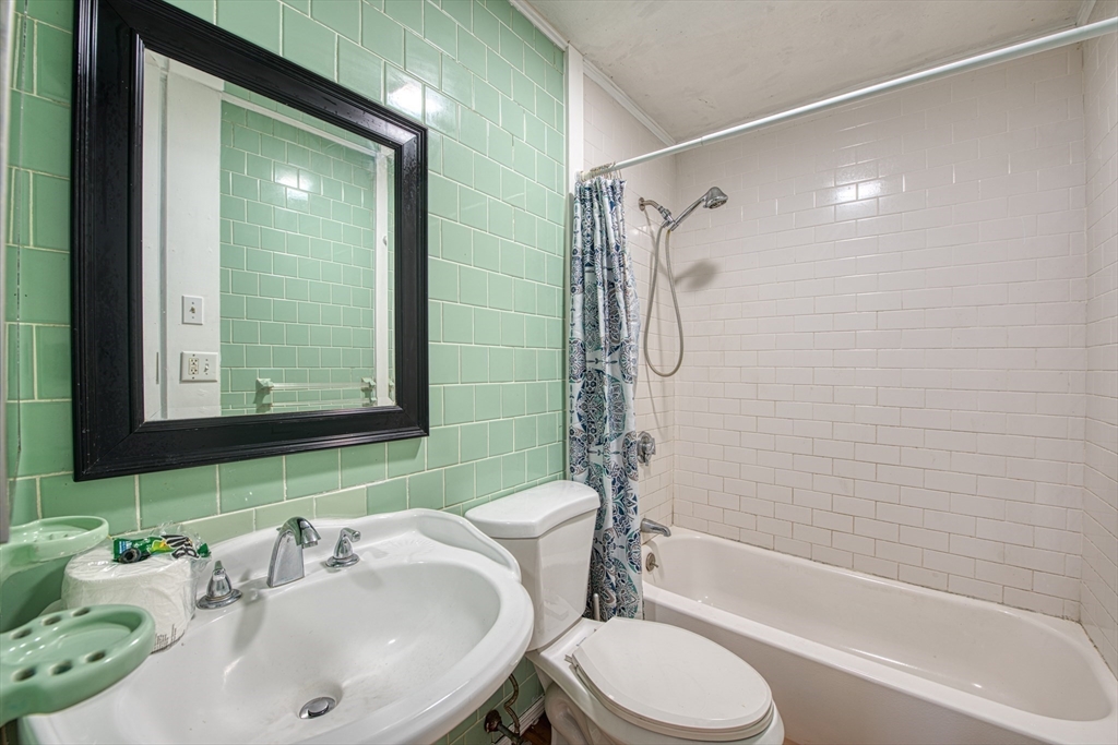 47 Harding Street Sharon, MA 02067 - Photo 14 of 16 Gallery Image 14