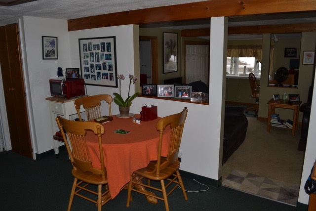 43 Merrimack Road Amherst, NH 03031 - Photo 3 of 16