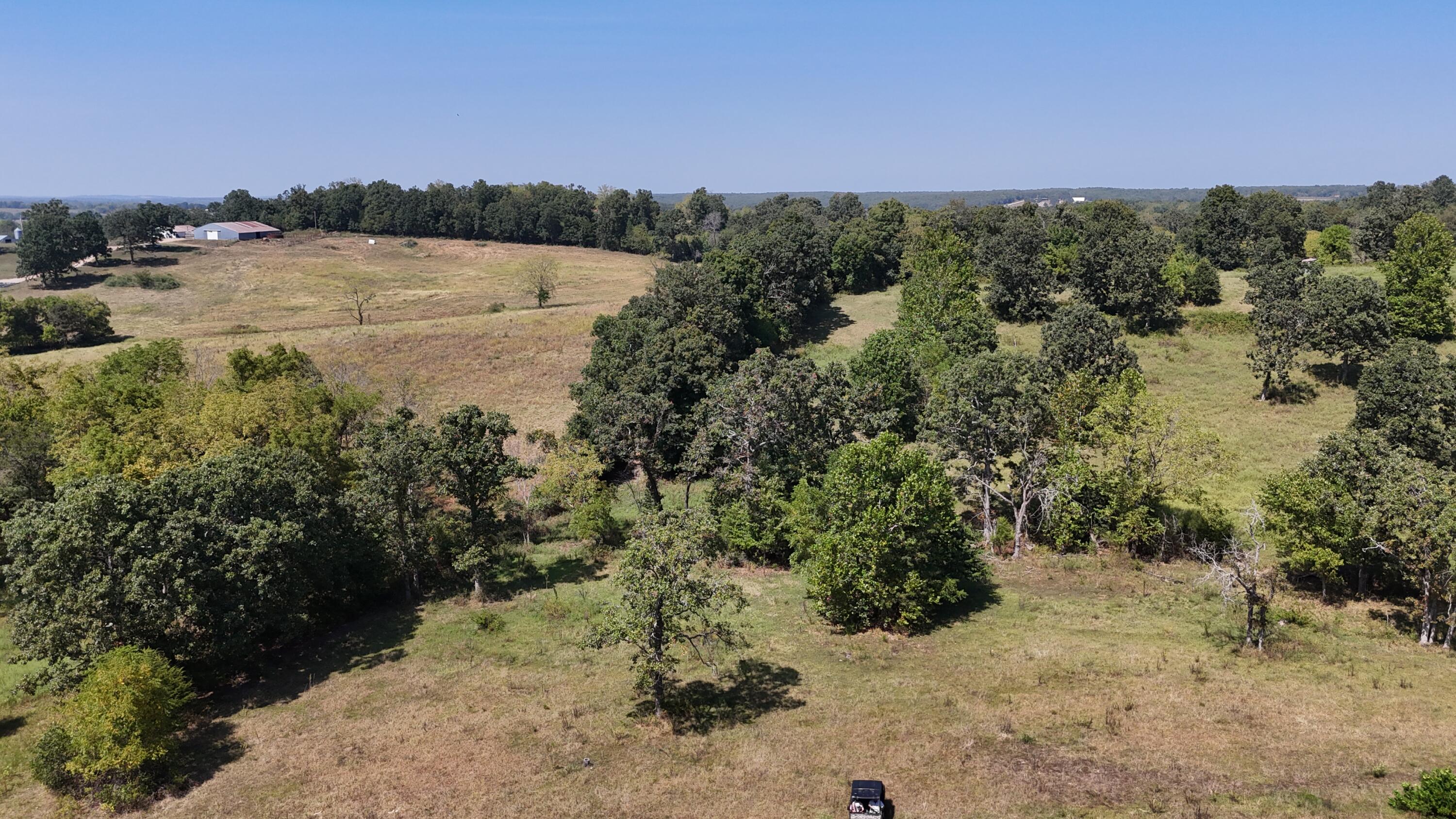 24770 Juniper Road Lebanon, MO 65536 - Photo 9 of 28 DJI_20250904141820_0146_D