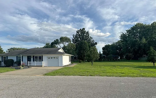 $285,000 | 803 Longfellow Drive, Washington, IN 47501